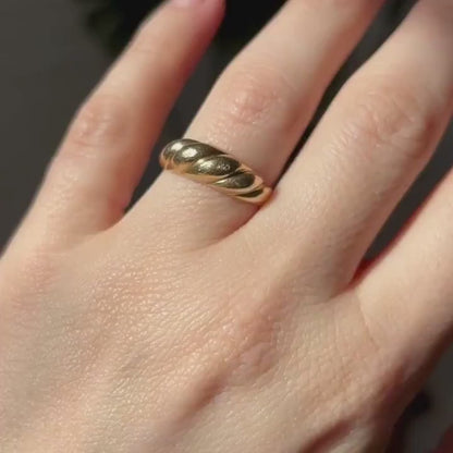 14k croissant ring