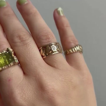 10k floral infinity band with diamonds