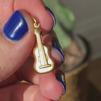 18k guitar charm