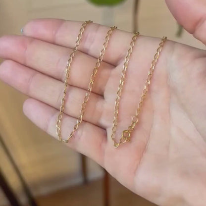 18k elongated curb chain 18"