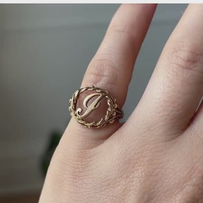 14k letter J in a circle ring