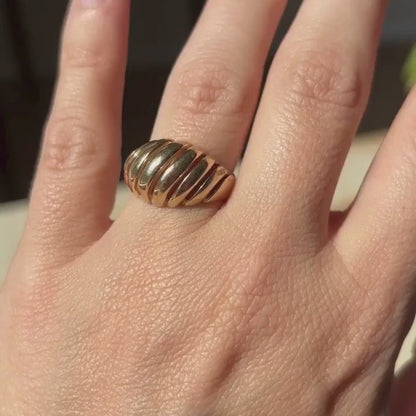 14k cut out croissant ring